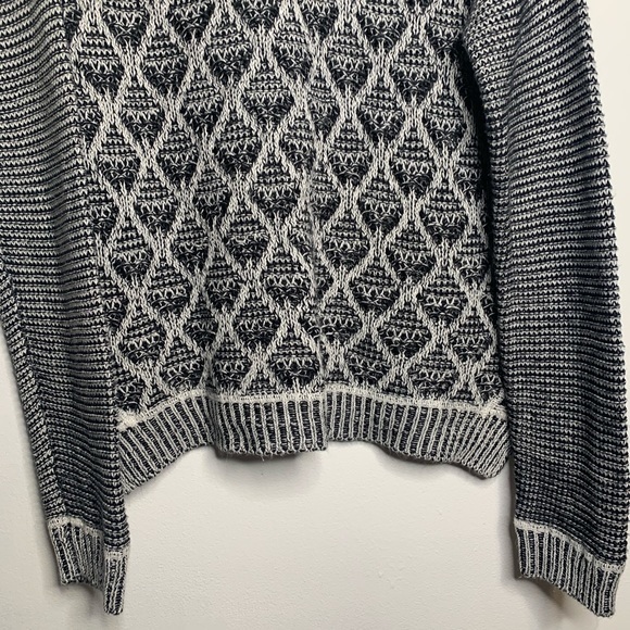 Route 66 Open Knit Long Sleeve V Neck Sweater - Picture 3 of 8